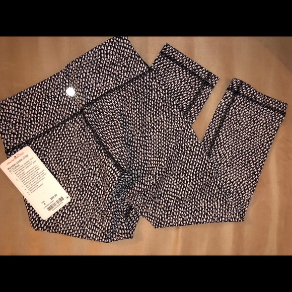 lululemon wunder under leggings - Picture 1 of 3
